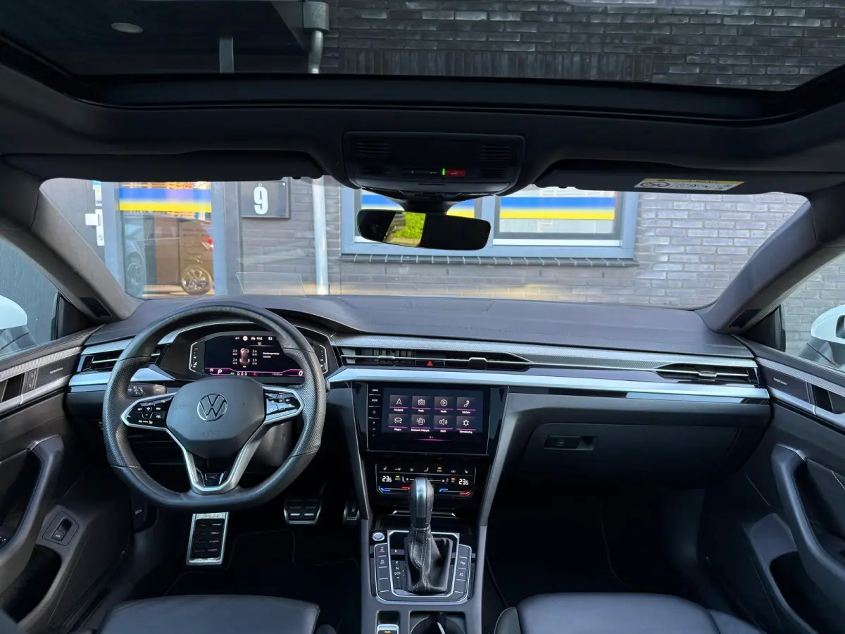2.0 TDI R-Line Business+ | 1E EIGENAAR | 3/6/12MND GARANTIE | AUTOMAAT | PANO | ACC | LED | STANDKACHEL | DAB | CARPLAY | LEDER | MEMORY