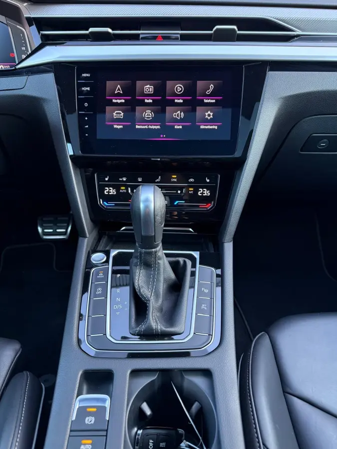 2.0 TDI R-Line Business+ | 1E EIGENAAR | 3/6/12MND GARANTIE | AUTOMAAT | PANO | ACC | LED | STANDKACHEL | DAB | CARPLAY | LEDER | MEMORY