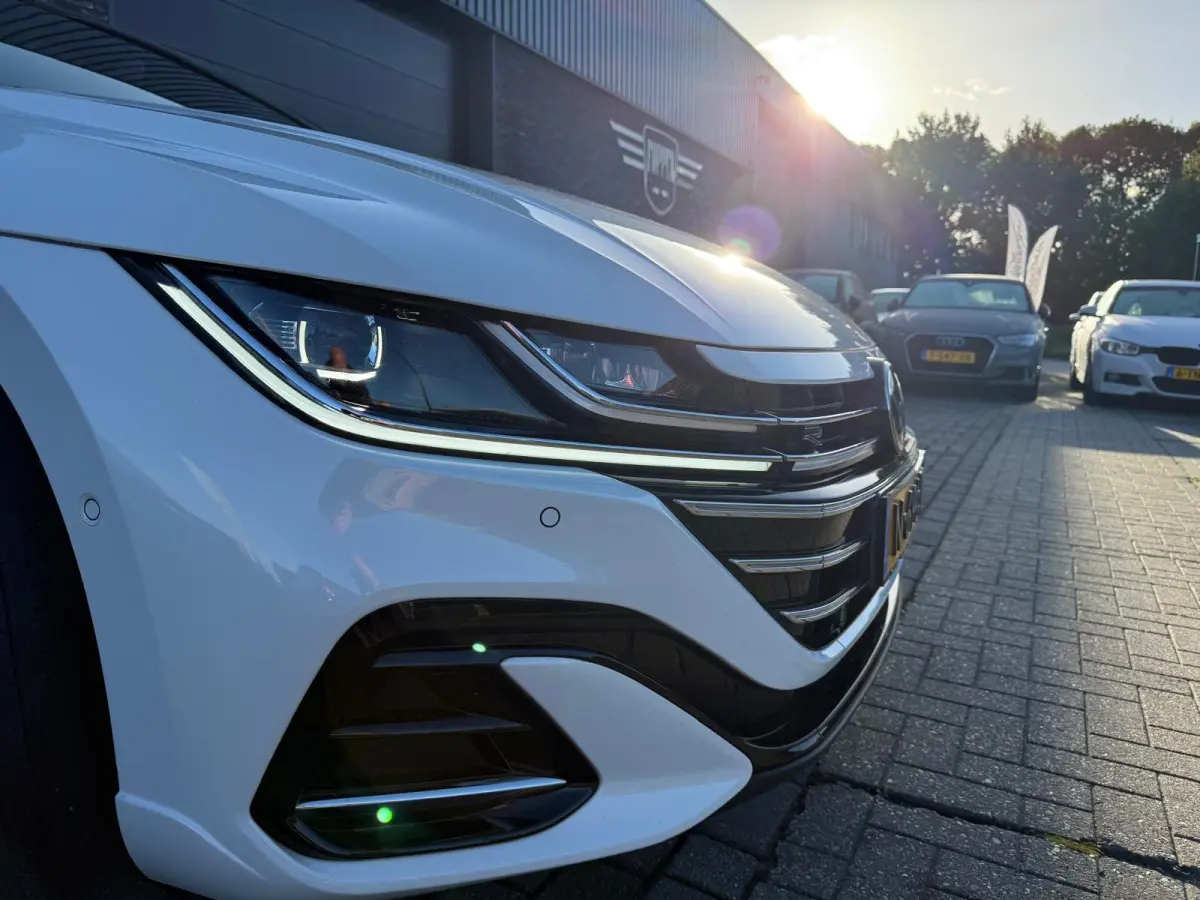 2.0 TDI R-Line Business+ | 1E EIGENAAR | 3/6/12MND GARANTIE | AUTOMAAT | PANO | ACC | LED | STANDKACHEL | DAB | CARPLAY | LEDER | MEMORY