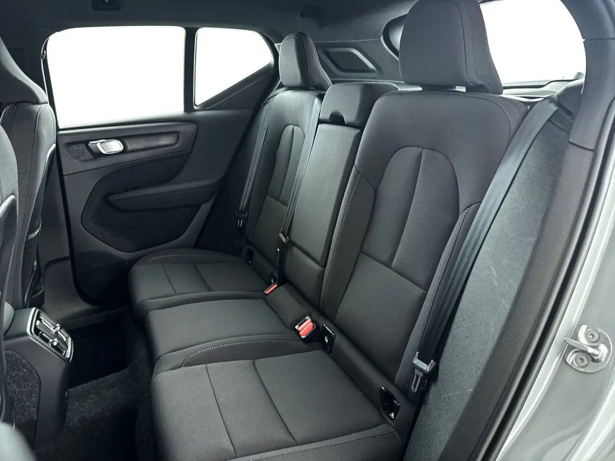 Single Motor Extended Range Plus 82 kWh | Parkeercamera | Harman Kardon | Stoel- en stuurverwarming | Trekhaak