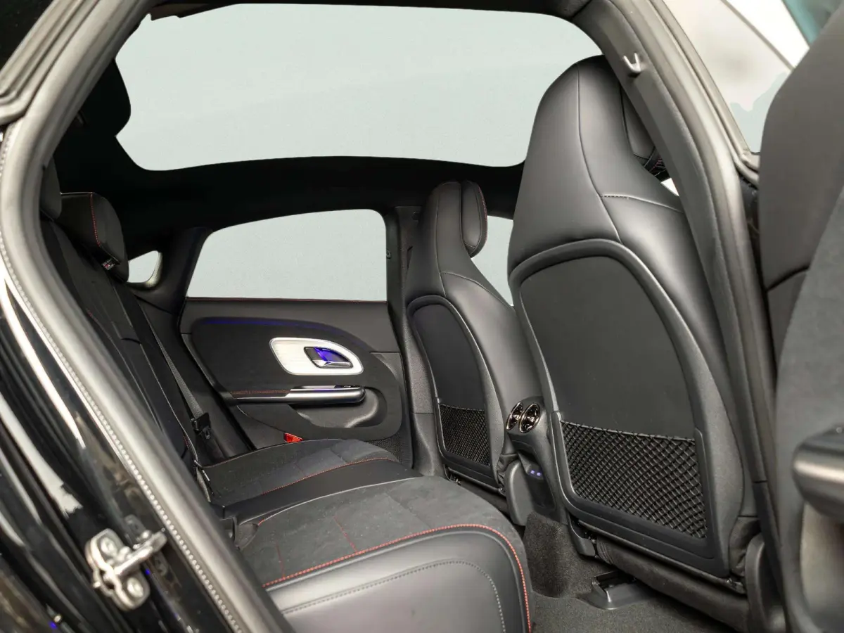Limousine 250+ Launch Edition 85.5 kWh
