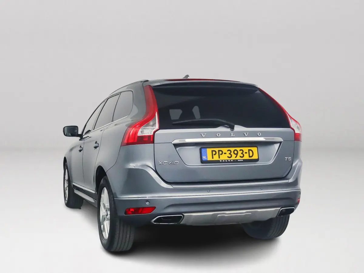 2.0 T5 FWD Polar+ | Panoramadak | Parkeercamera | Stoelverwarming