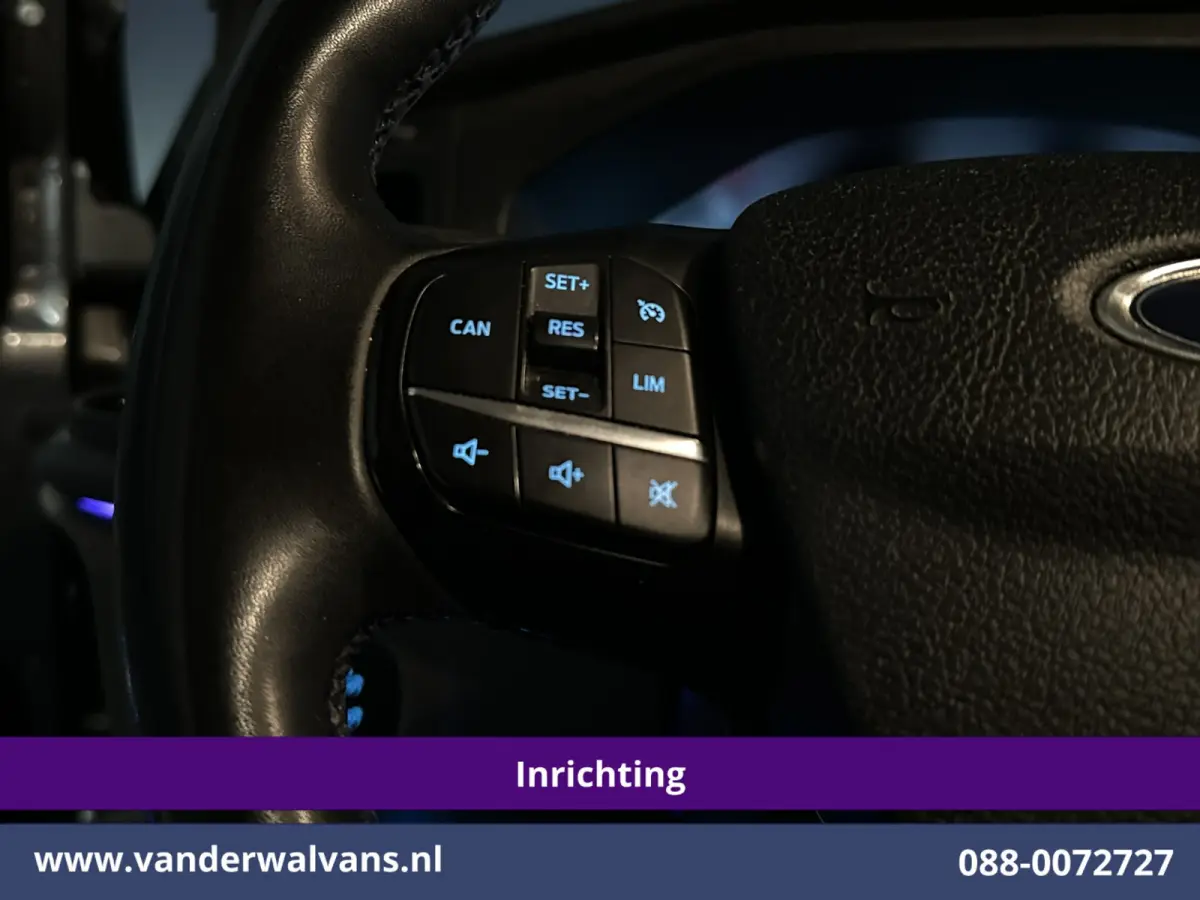 2.0 TDCI L1H1 Inrichting Euro6 Airco | Camera | LED | Cruisecontrol | Verwarmde voorruit Parkeersensoren, Bijrijdersbank