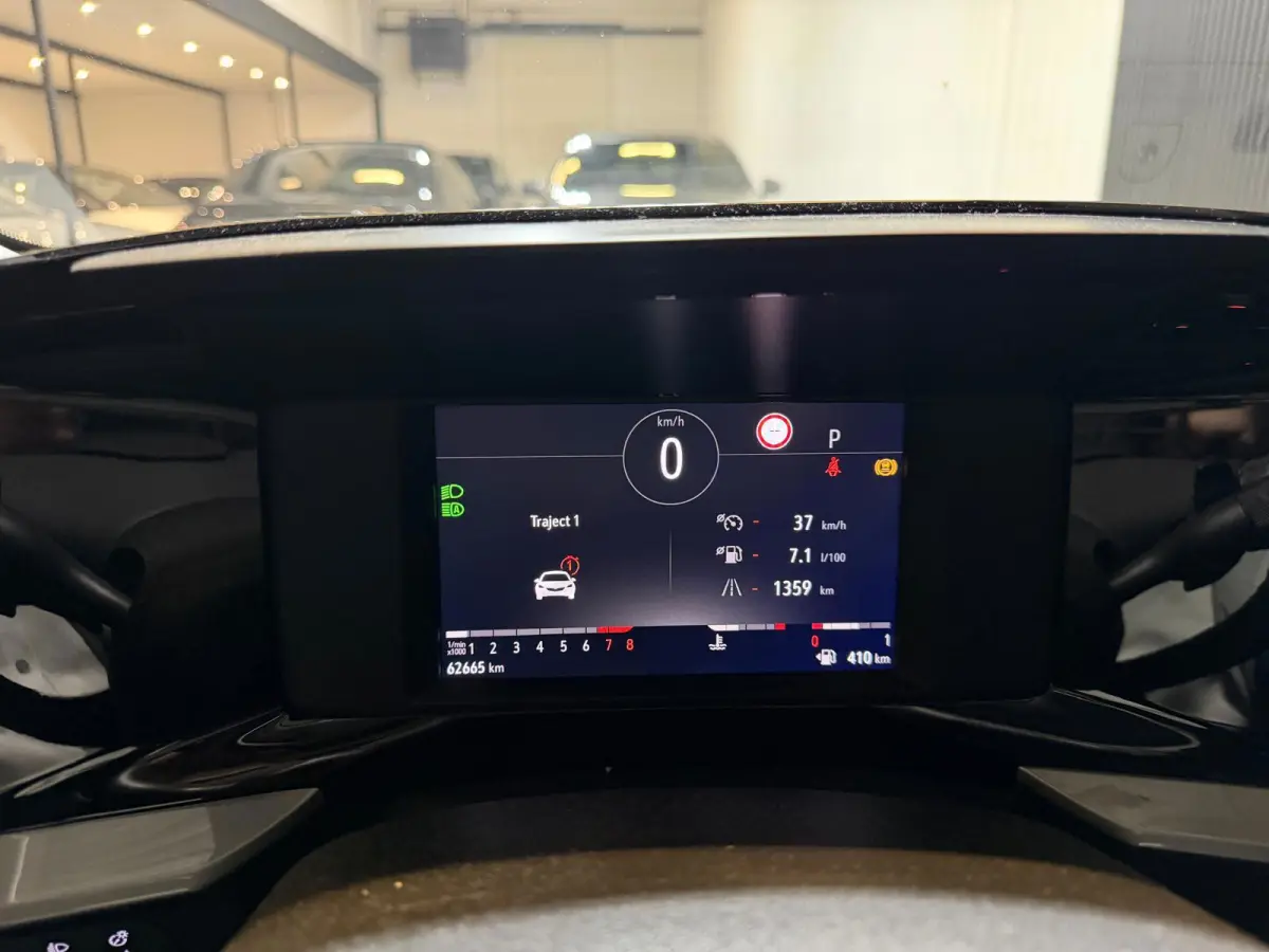 1.2 Turbo Business Ultimate /CARPLAY/CAMERA/CRUISE