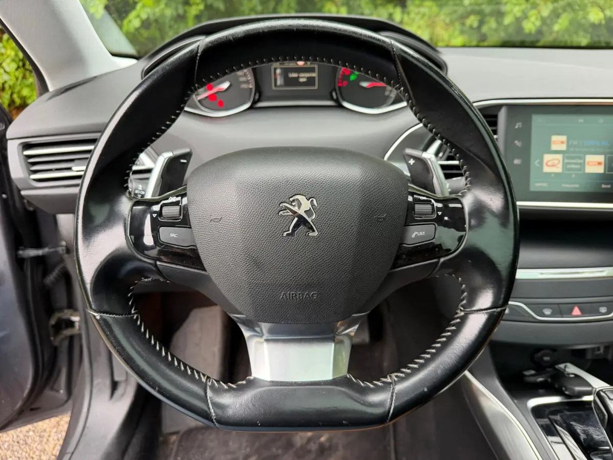 1.2 PureTech Blue Lease Premium | Cruise control + NAP + Leder Nu € 7.950,- !!!