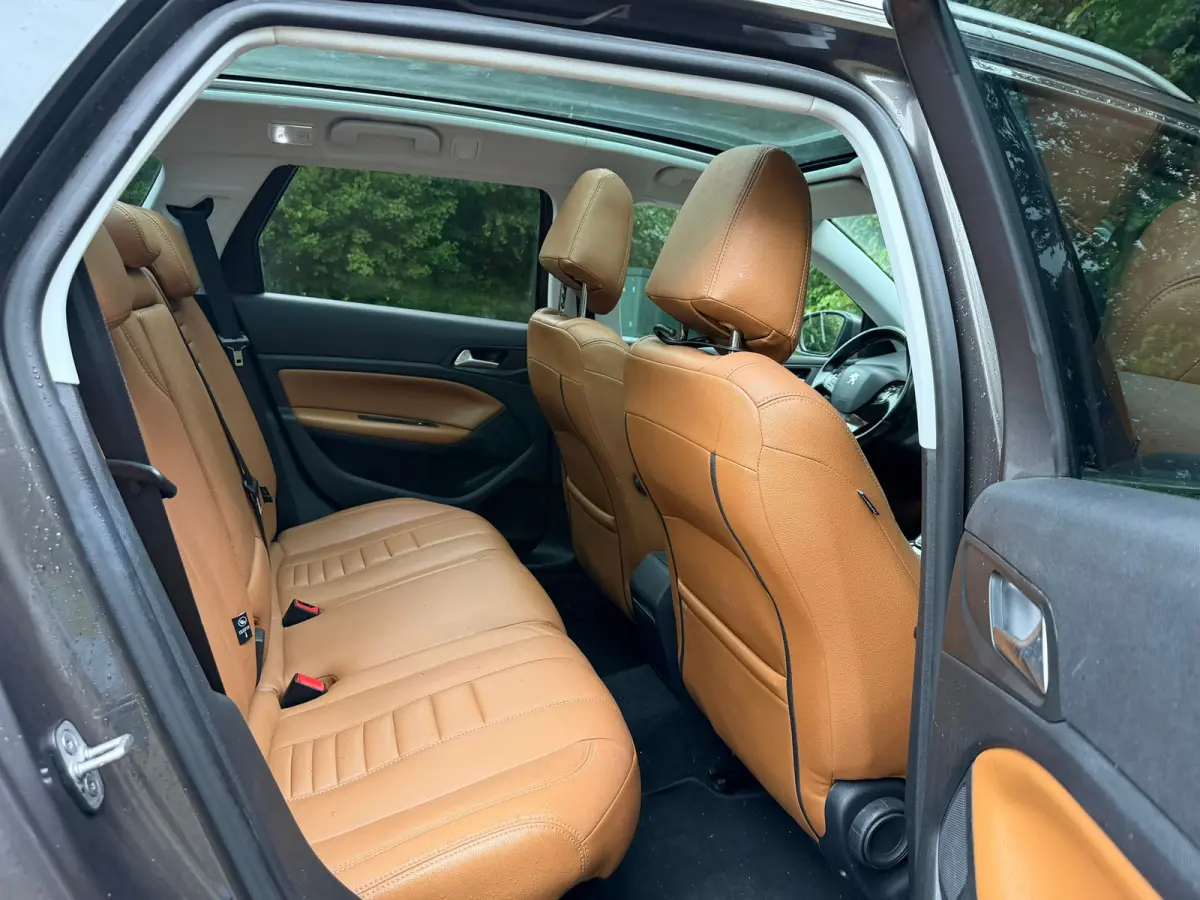 1.2 PureTech Blue Lease Premium | Cruise control + NAP + Leder Nu € 7.950,- !!!
