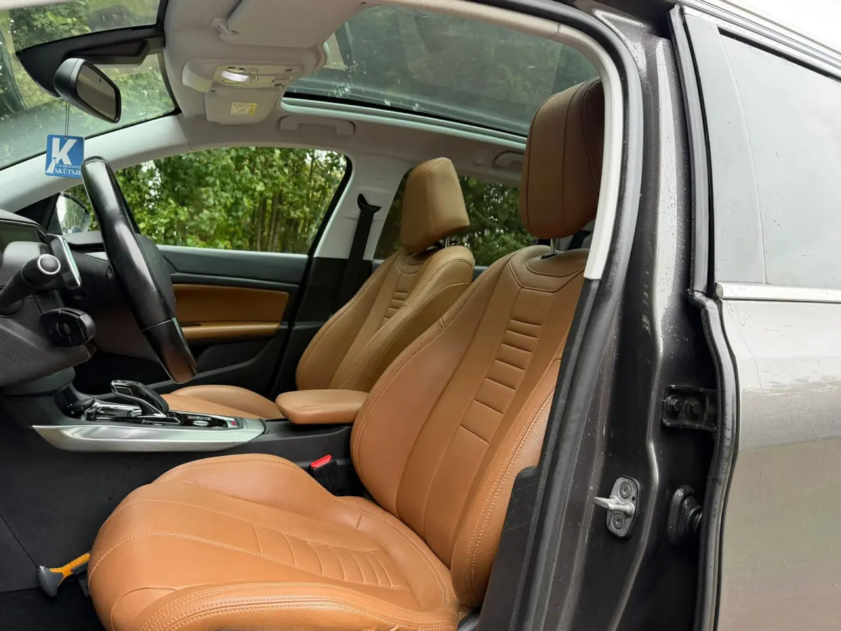 1.2 PureTech Blue Lease Premium | Cruise control + NAP + Leder Nu € 7.950,- !!!