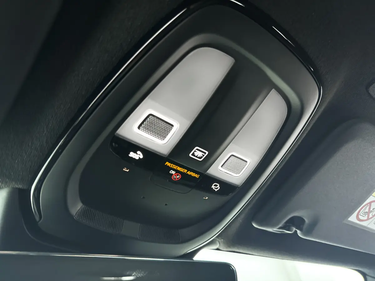 Single Motor Extended Range Plus 82 kWh | Parkeercamera | Stoel- en stuurverwarming | Trekhaak