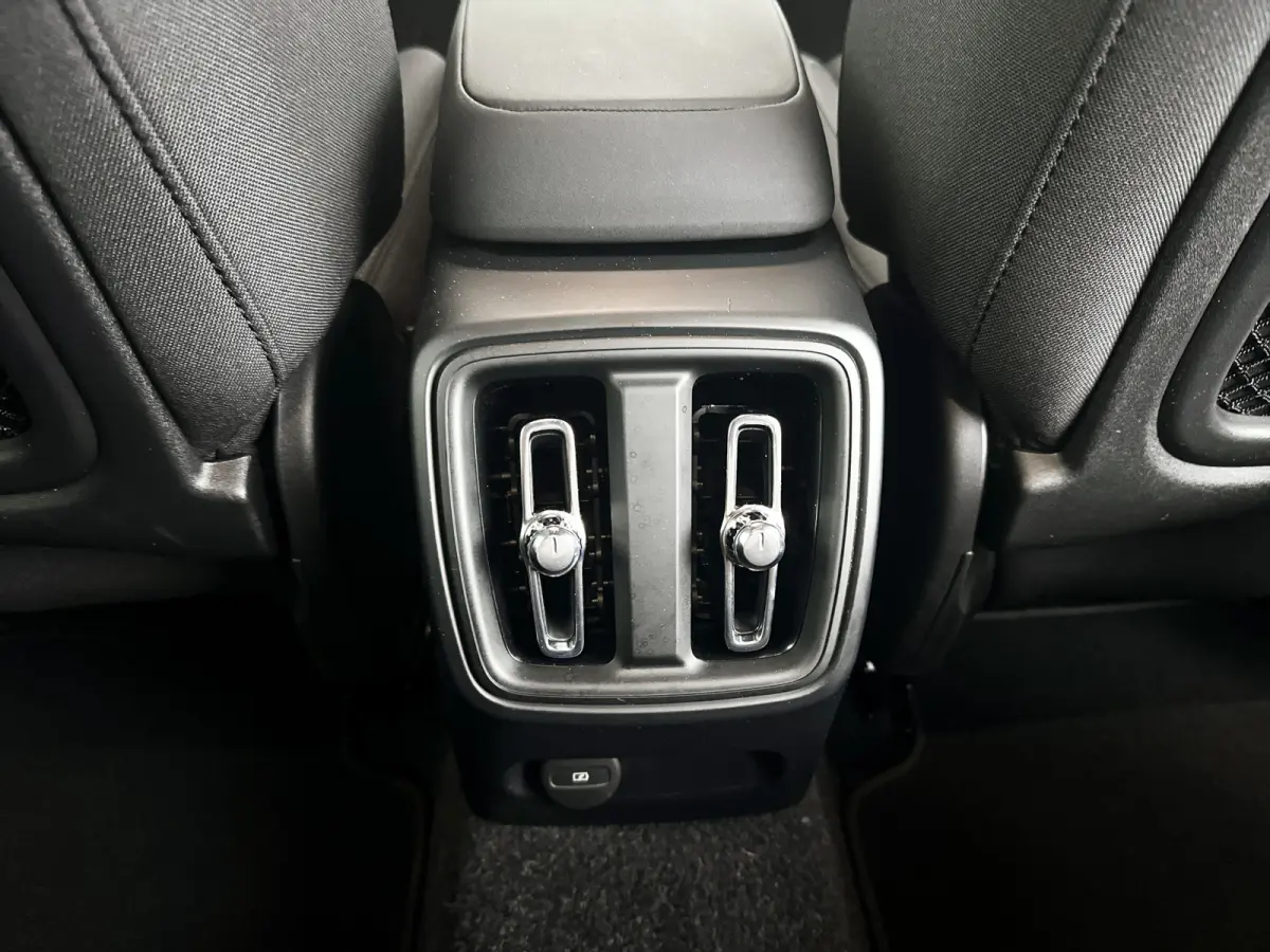 Single Motor Extended Range Plus 82 kWh | Parkeercamera | Stoel- en stuurverwarming | Trekhaak