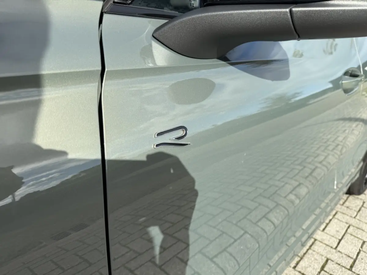 1.5 eTSI R-Line | Pano | Black pakket | 360 ° | Dealeronderhouden | NL auto