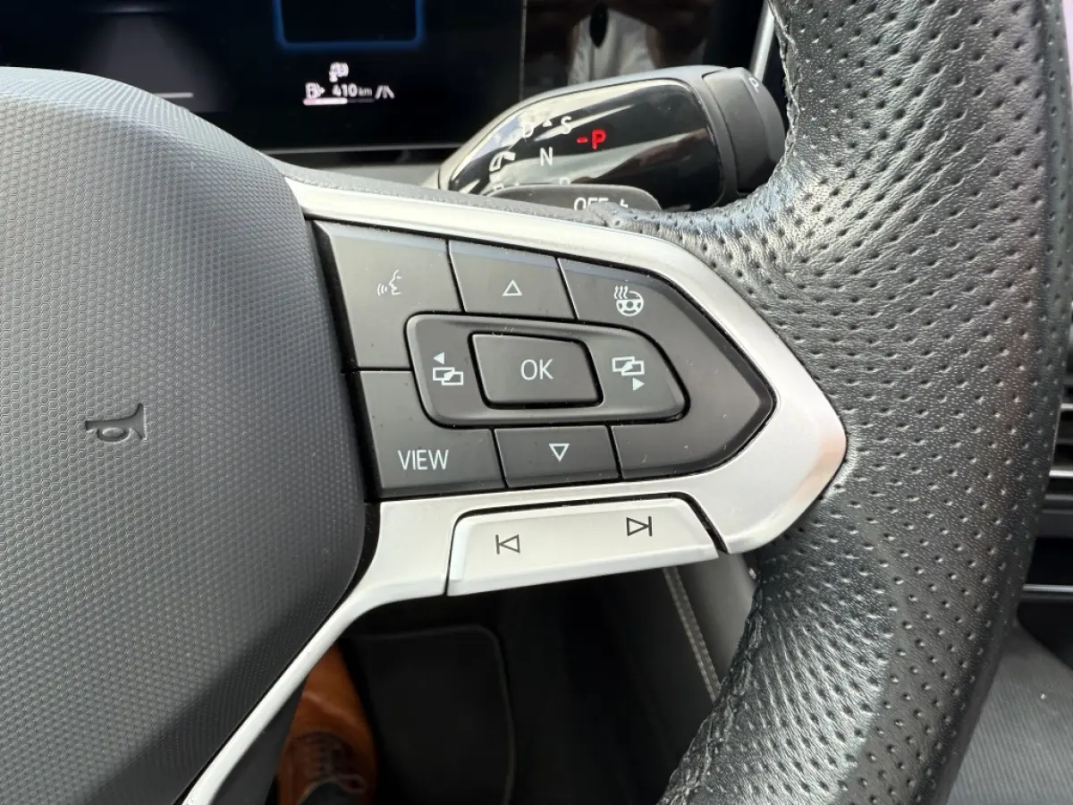 1.5 eTSI R-Line | Pano | Black pakket | 360 ° | Dealeronderhouden | NL auto