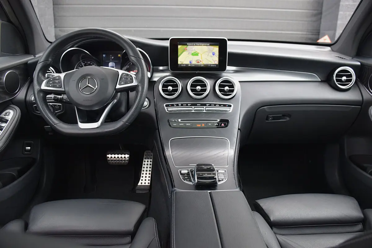250 4MATIC Business Solution AMG|Pano|Leder|BTW Auto