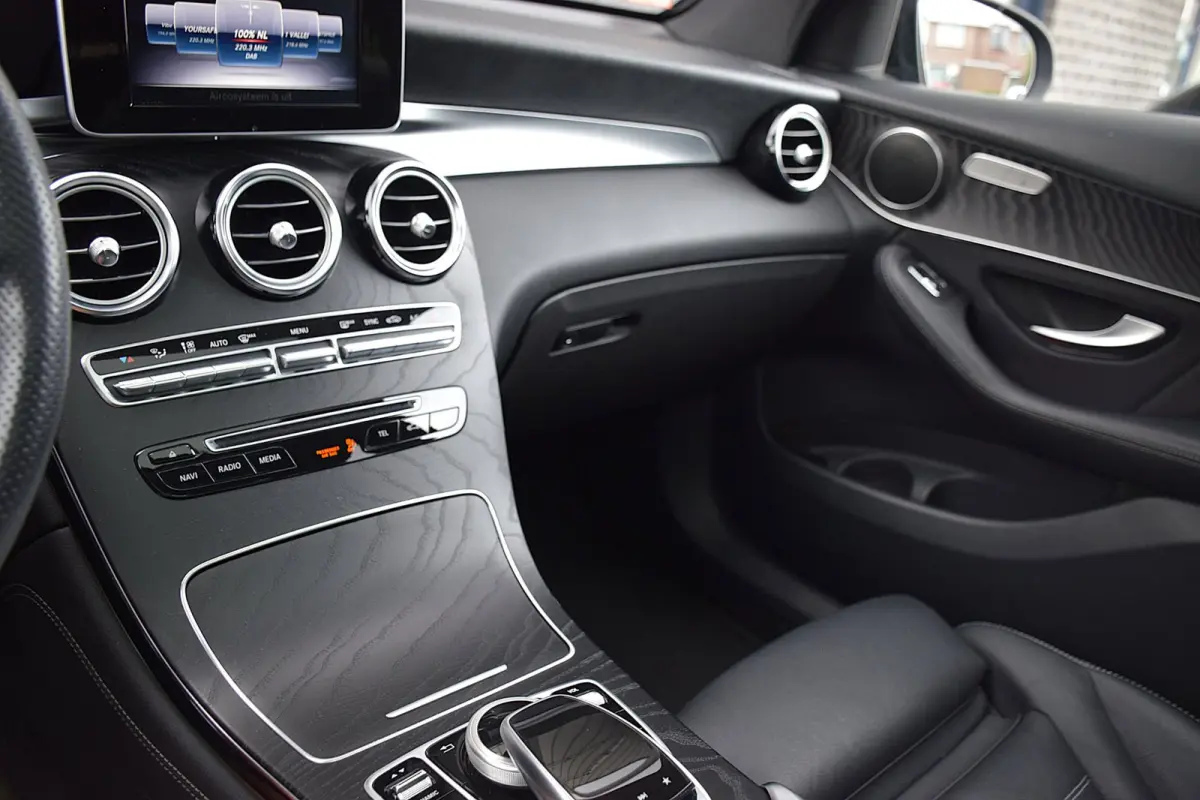 250 4MATIC Business Solution AMG|Pano|Leder|BTW Auto