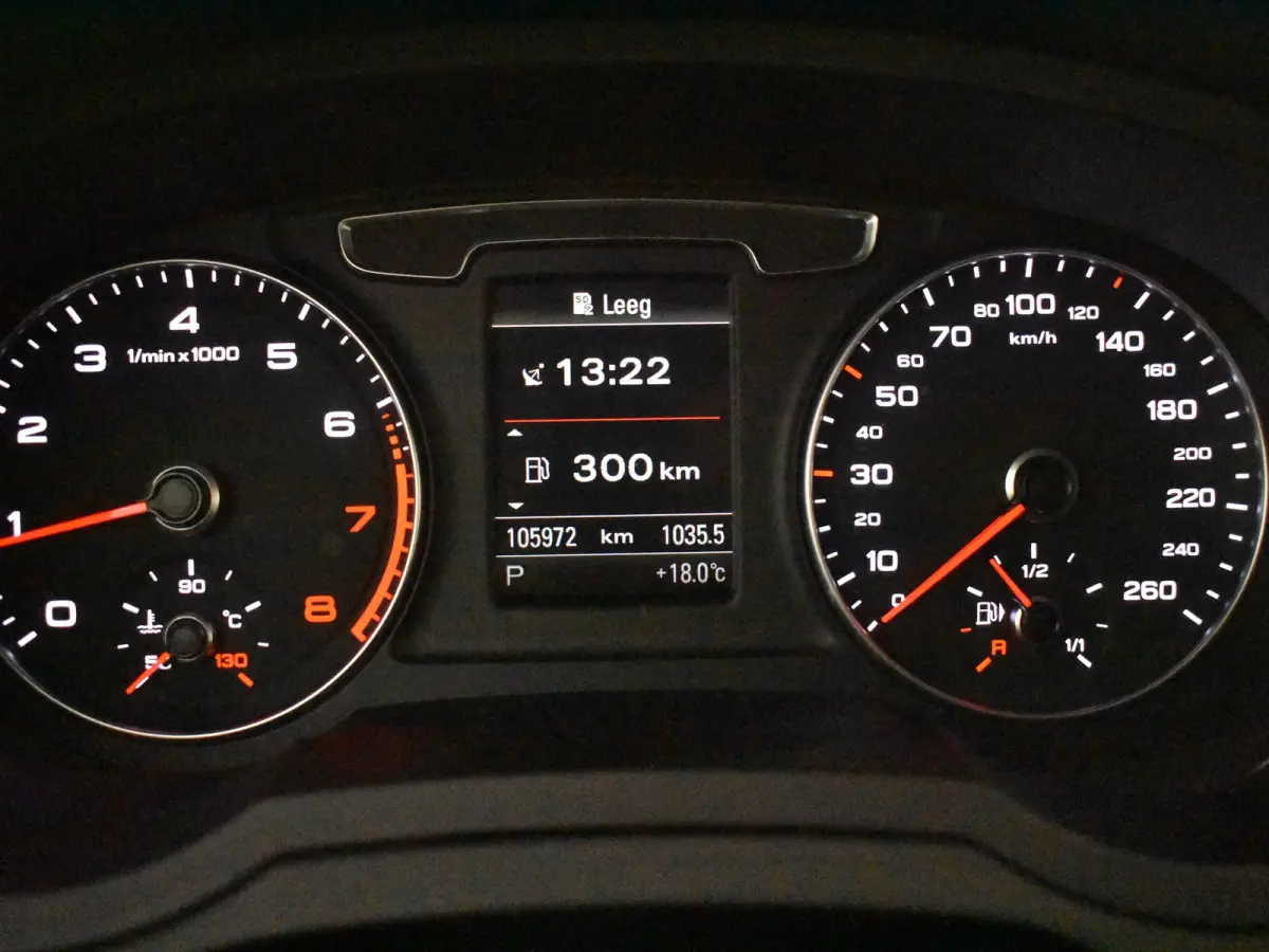 1.4 TFSI CoD Auto Advance l Afn. Trekhaak l Parkeersensoren v en a l Navigatie l Xenon l Lm-velgen l Metallic lak l Cr Control ;