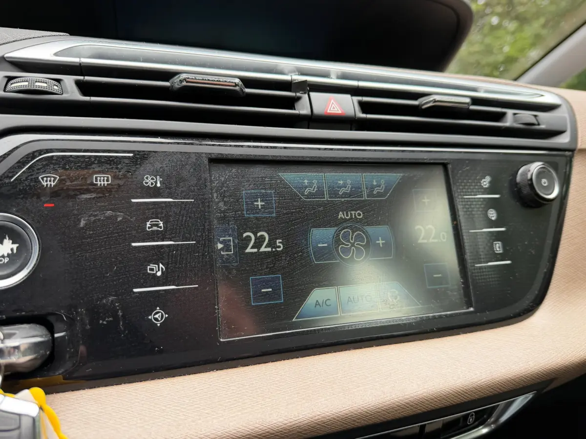 1.6 e-THP Exclusive | Cruise control + Navi + Automaat Nu € 5.500,- !!!