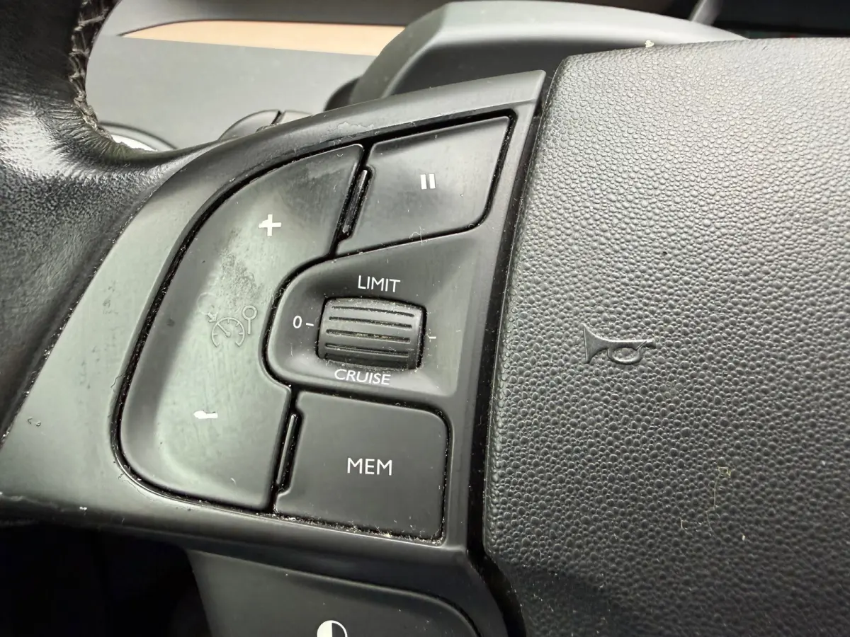 1.6 e-THP Exclusive | Cruise control + Navi + Automaat Nu € 5.500,- !!!