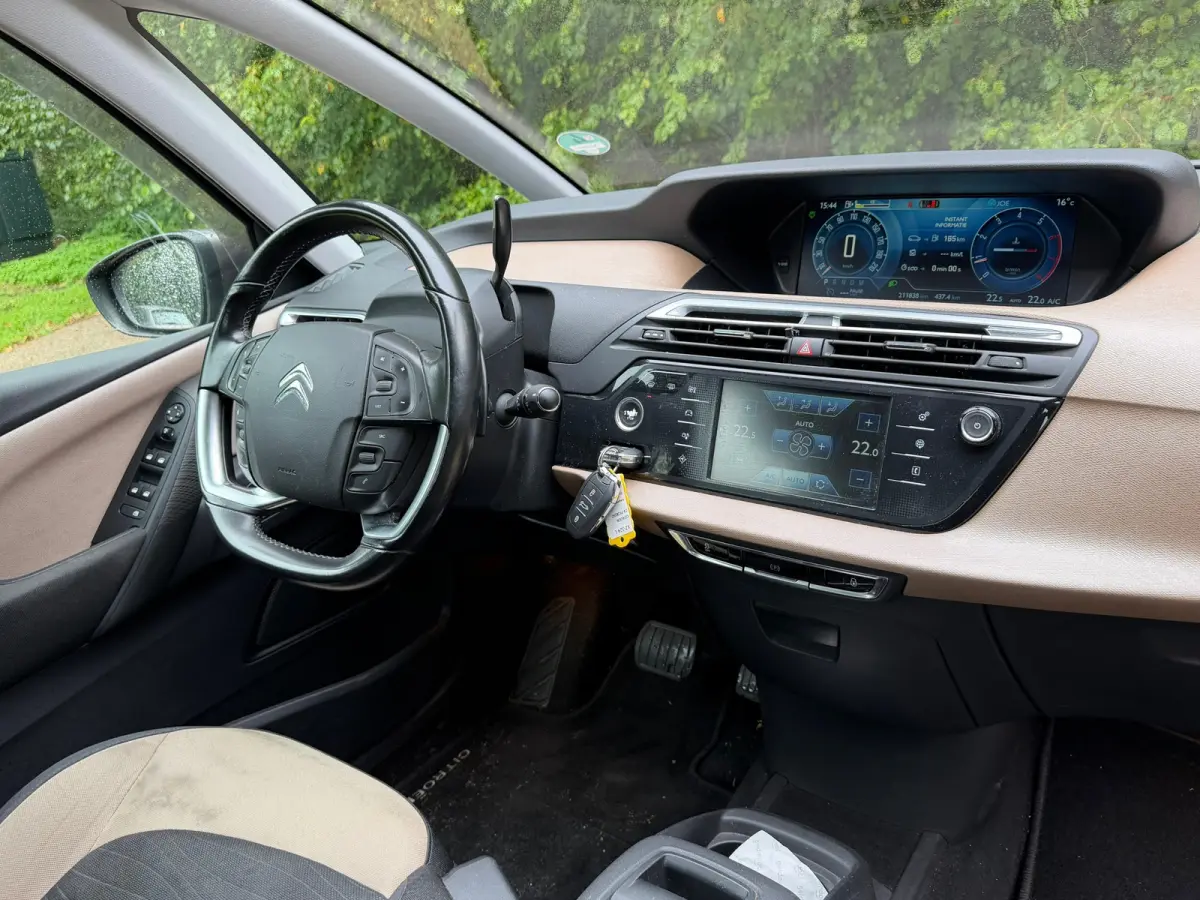 1.6 e-THP Exclusive | Cruise control + Navi + Automaat Nu € 5.500,- !!!