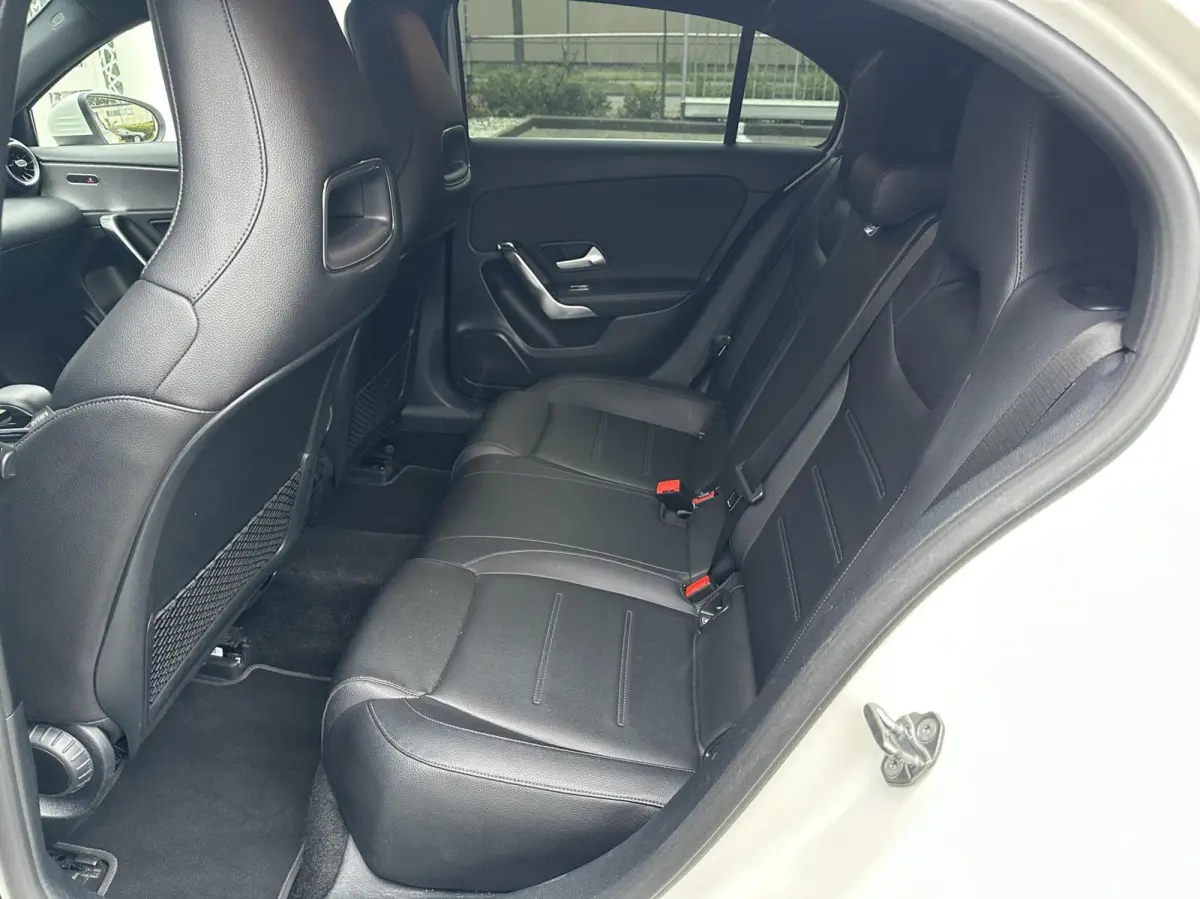 200 Business Solution AMG 2018 NAP €17950