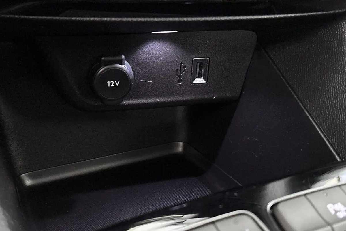 1.2 Elegance Trekhaak Navi Camera Keyless Apple CarPlay