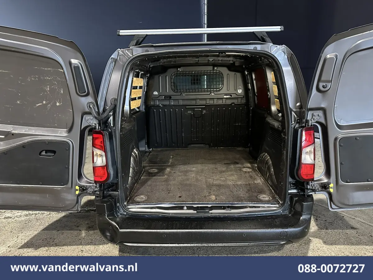 1.6 BlueHDI 100pk L1H1 Euro6 Airco | Navigatie | Apple Carplay | Cruisecontrol | Sidebars Dakdragers, Android Auto, Parkeersensoren, Zijdeur