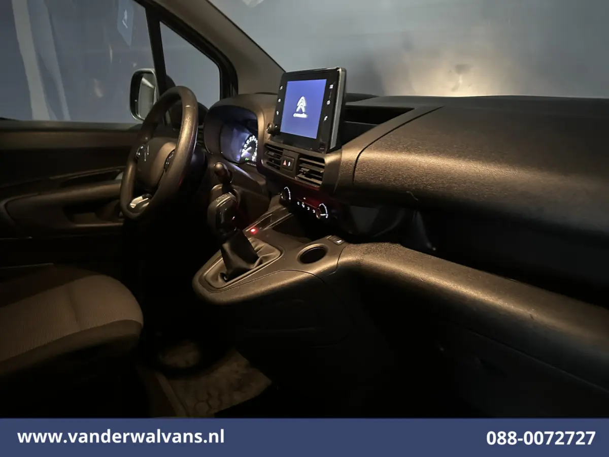 1.6 BlueHDI 100pk L1H1 Euro6 Airco | Navigatie | Apple Carplay | Cruisecontrol | Sidebars Dakdragers, Android Auto, Parkeersensoren, Zijdeur