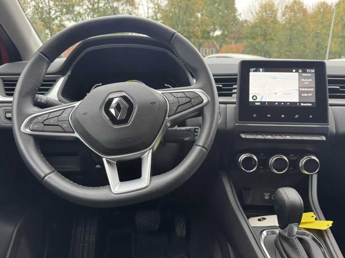 1.6 E-Tech 145 Techno 6.619km!!