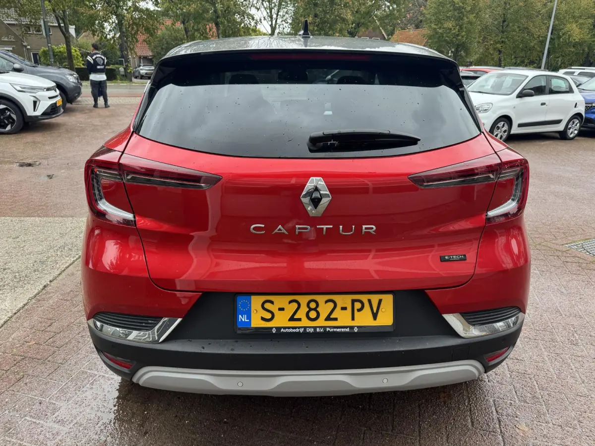 1.6 E-Tech 145 Techno 6.619km!!