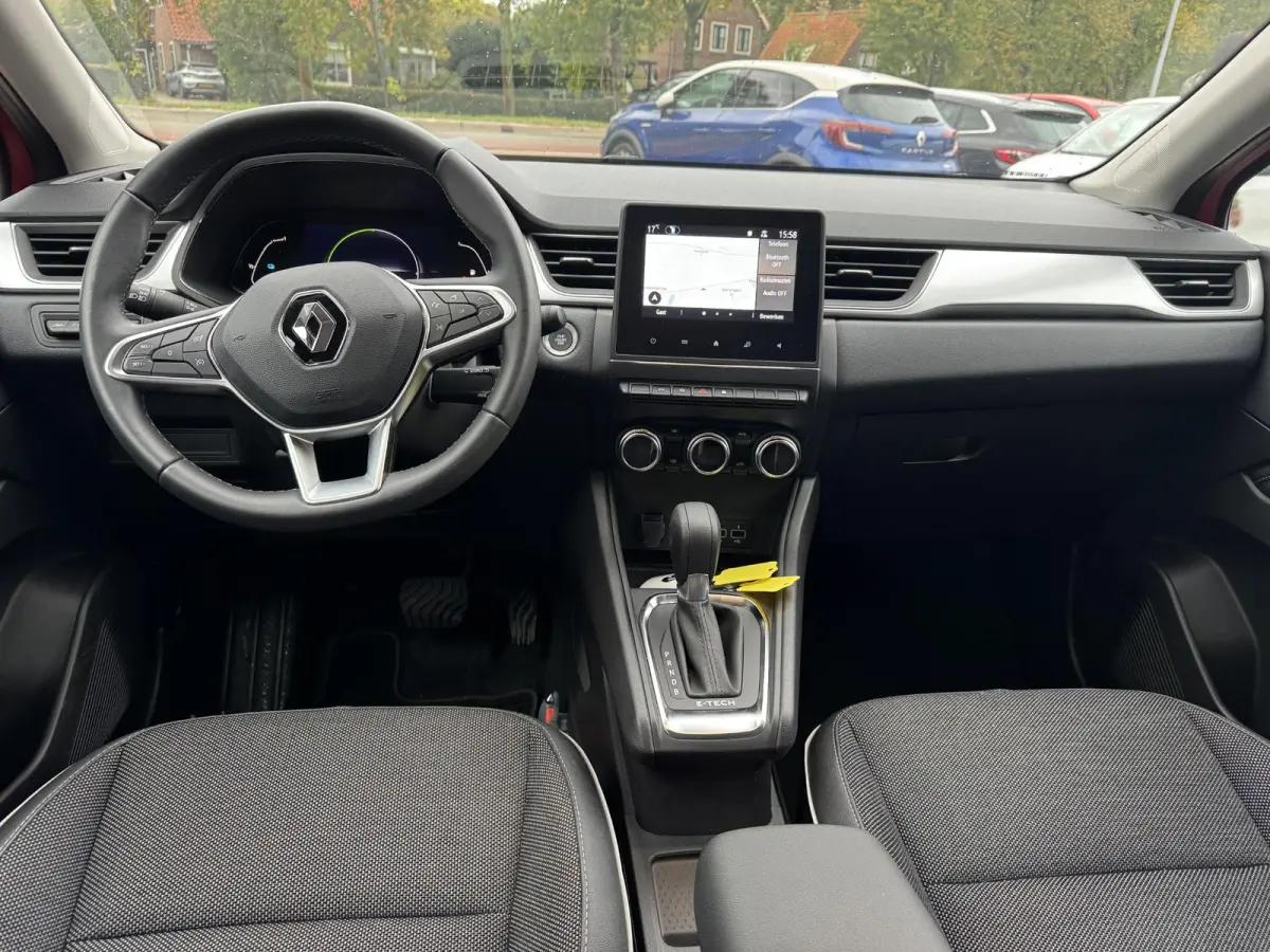 1.6 E-Tech 145 Techno 6.619km!!