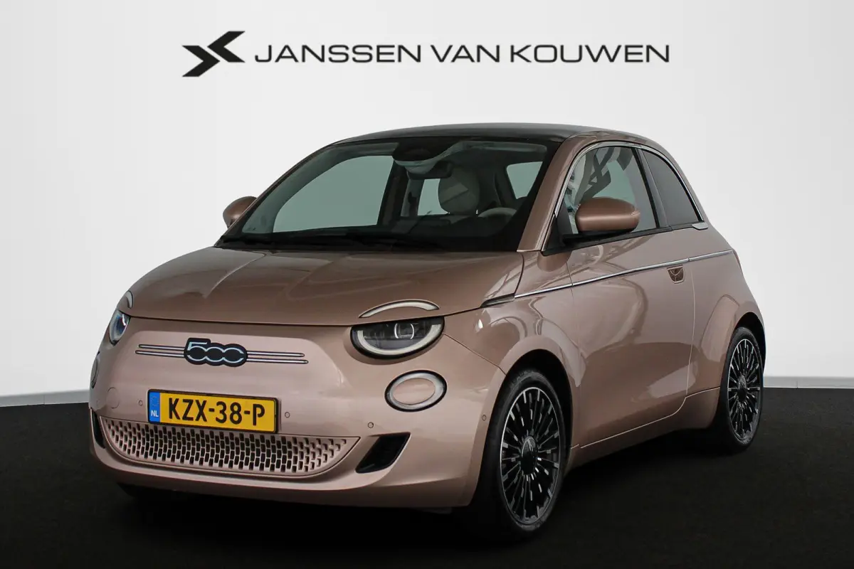 La Prima 42 kWh Pano Leder Stoelverwarming JBL Camera Apple CarPlay