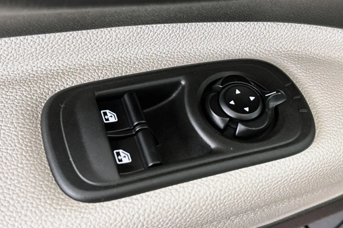 La Prima 42 kWh Pano Leder Stoelverwarming JBL Camera Apple CarPlay