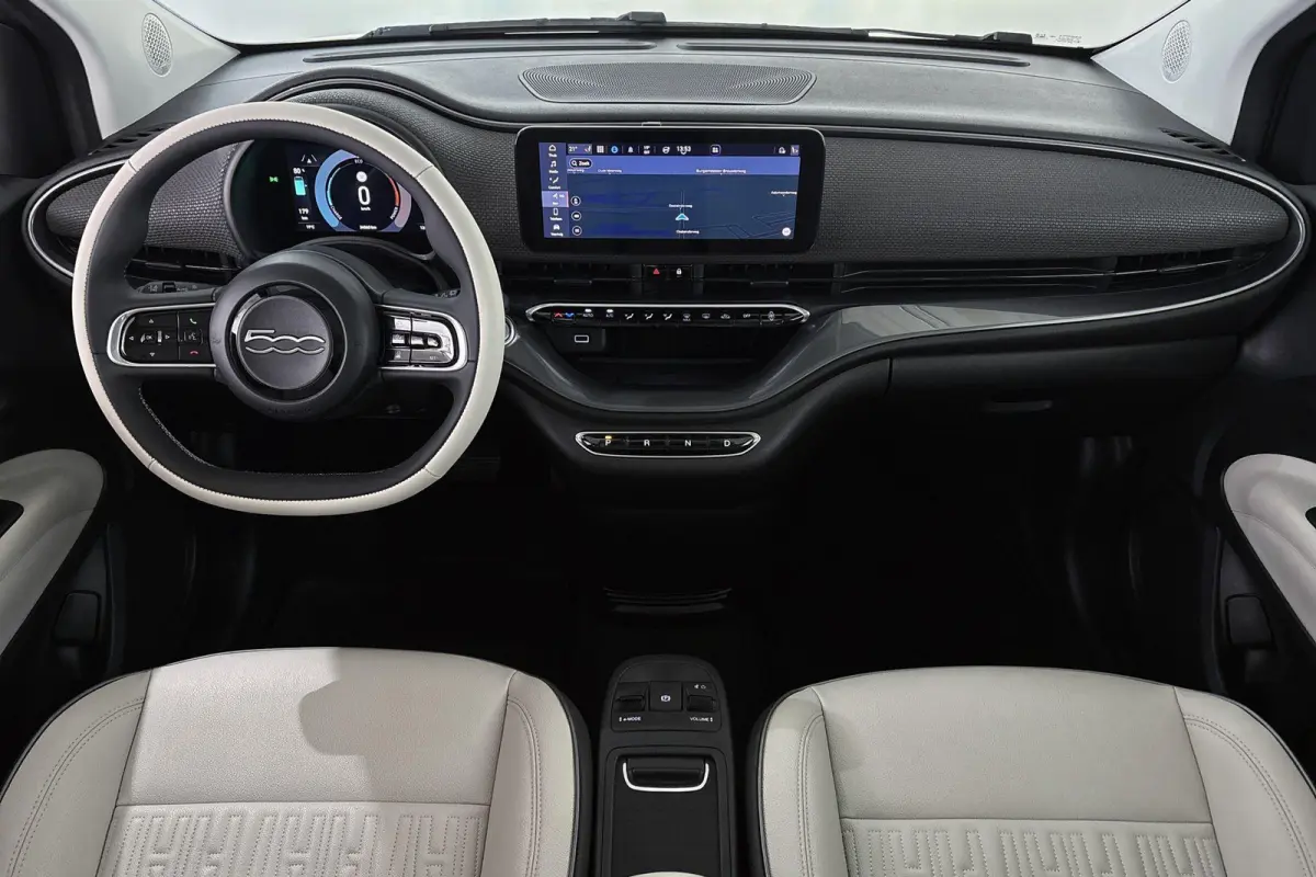 La Prima 42 kWh Pano Leder Stoelverwarming JBL Camera Apple CarPlay