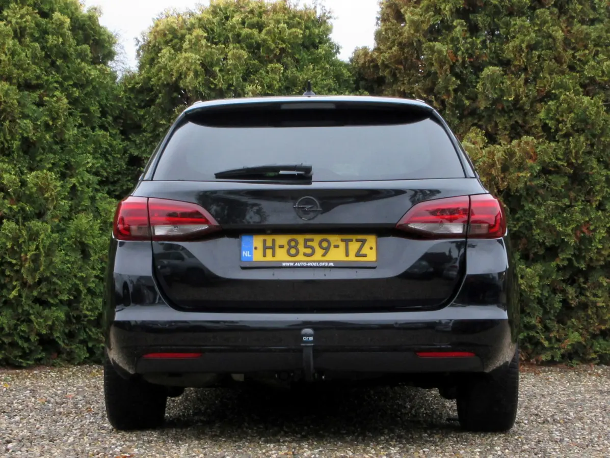 1.2 Elegance * Navi * Trekhaak *