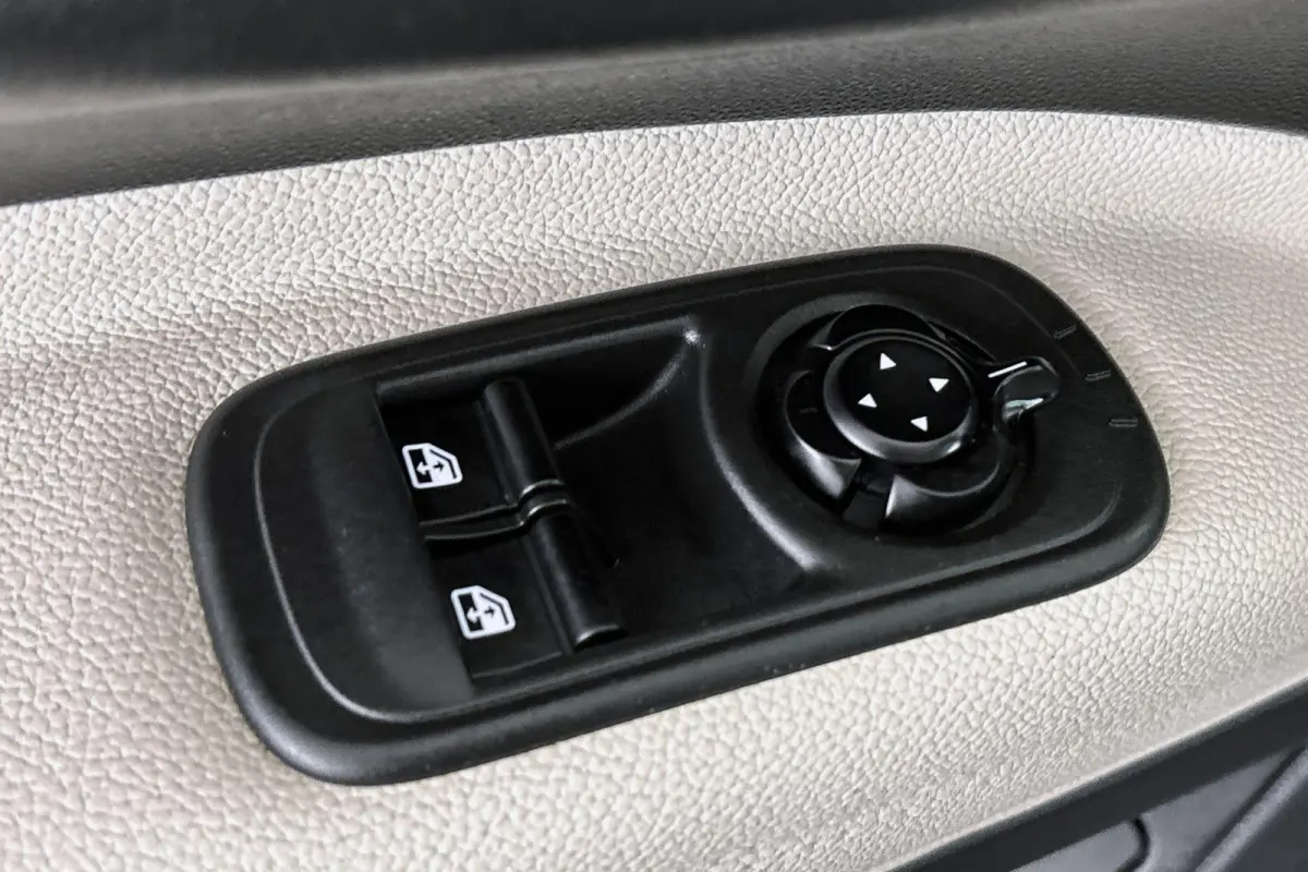La Prima 42 kWh Pano Leder Stoelverwarming JBL Camera Apple CarPlay