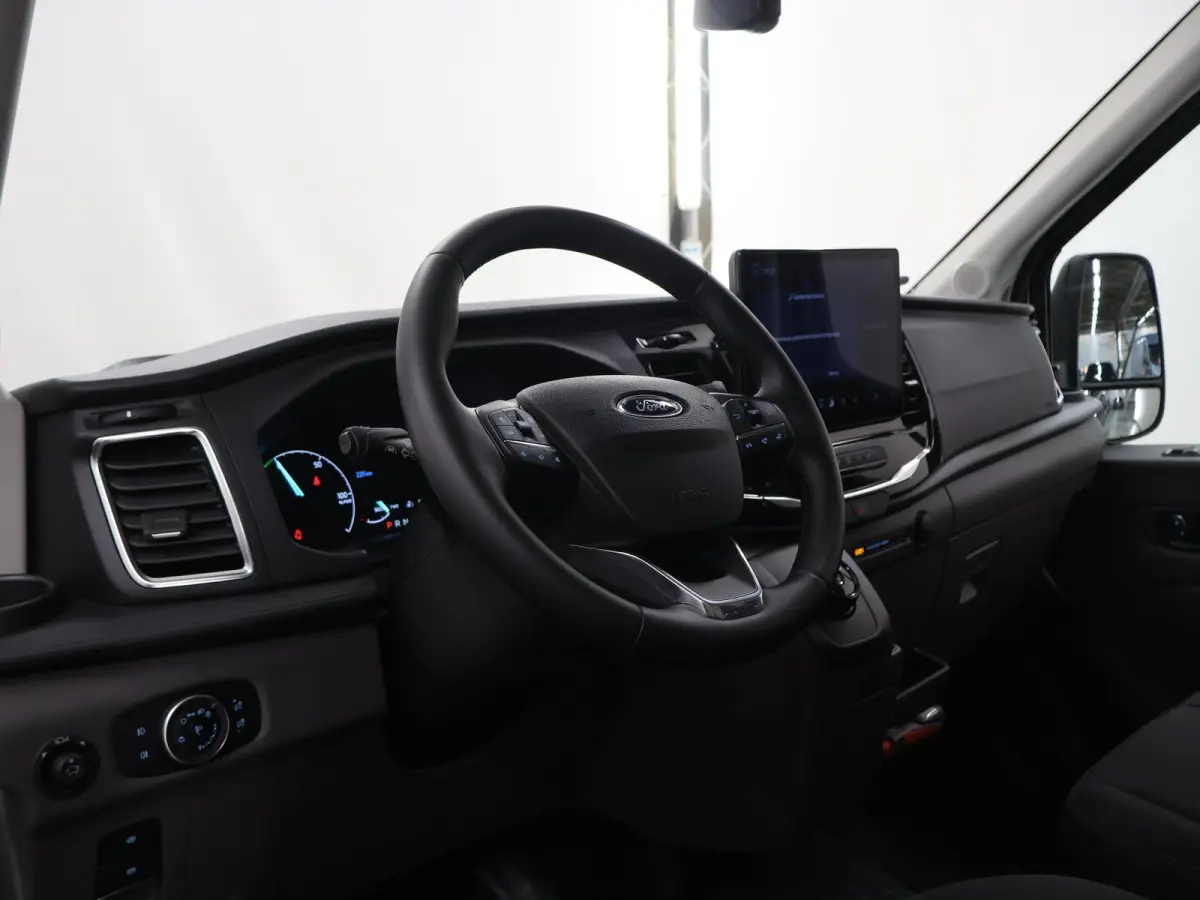 350 | L2 H2 | TREND | 68 kWh | NAVIGATIE | PARKEERCAMERA | 3-ZITS | ADAPTIVE CRUISE CONTROL | APPLE CARPLAY |