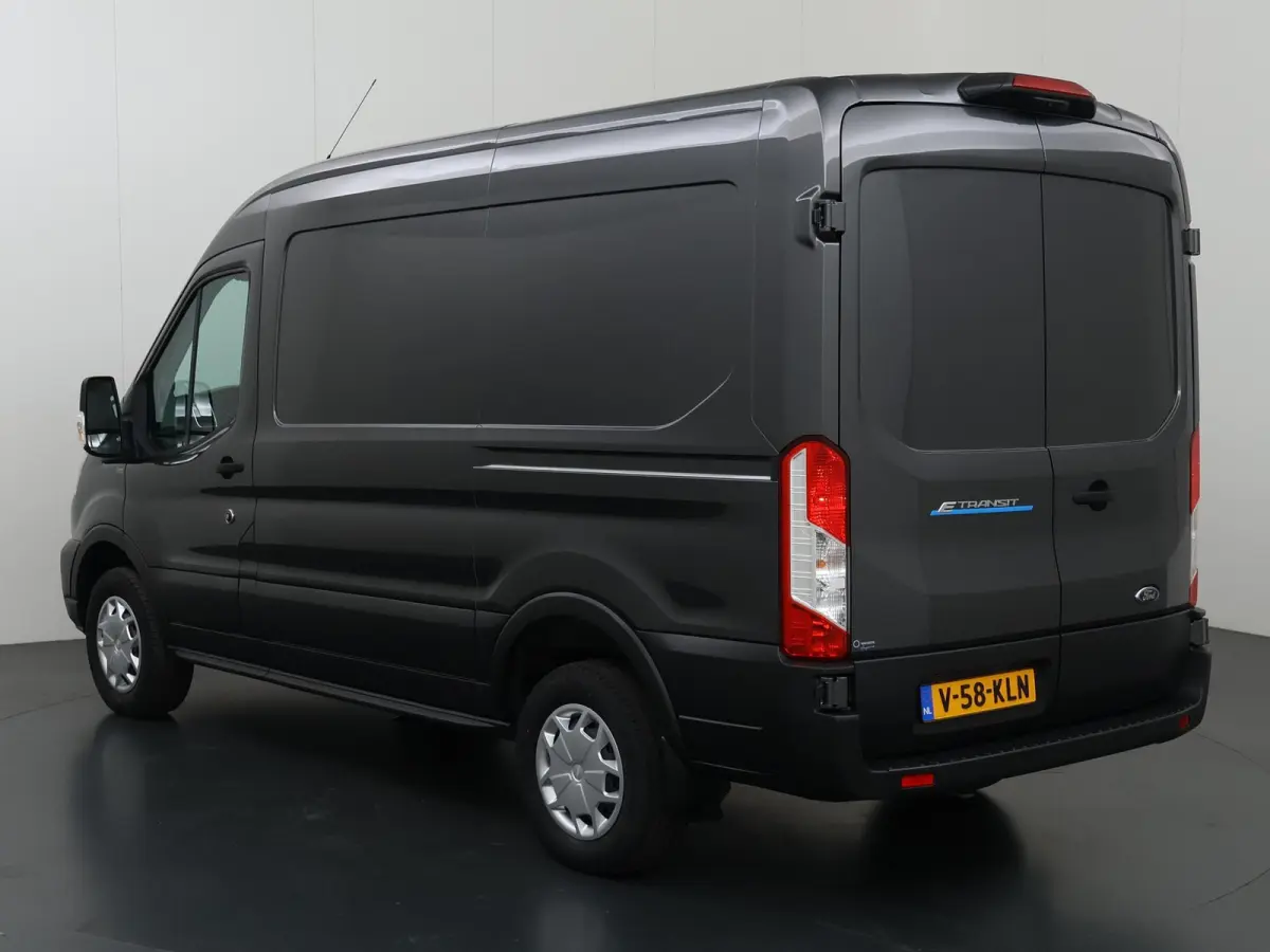 350 | L2 H2 | TREND | 68 kWh | NAVIGATIE | PARKEERCAMERA | 3-ZITS | ADAPTIVE CRUISE CONTROL | APPLE CARPLAY |