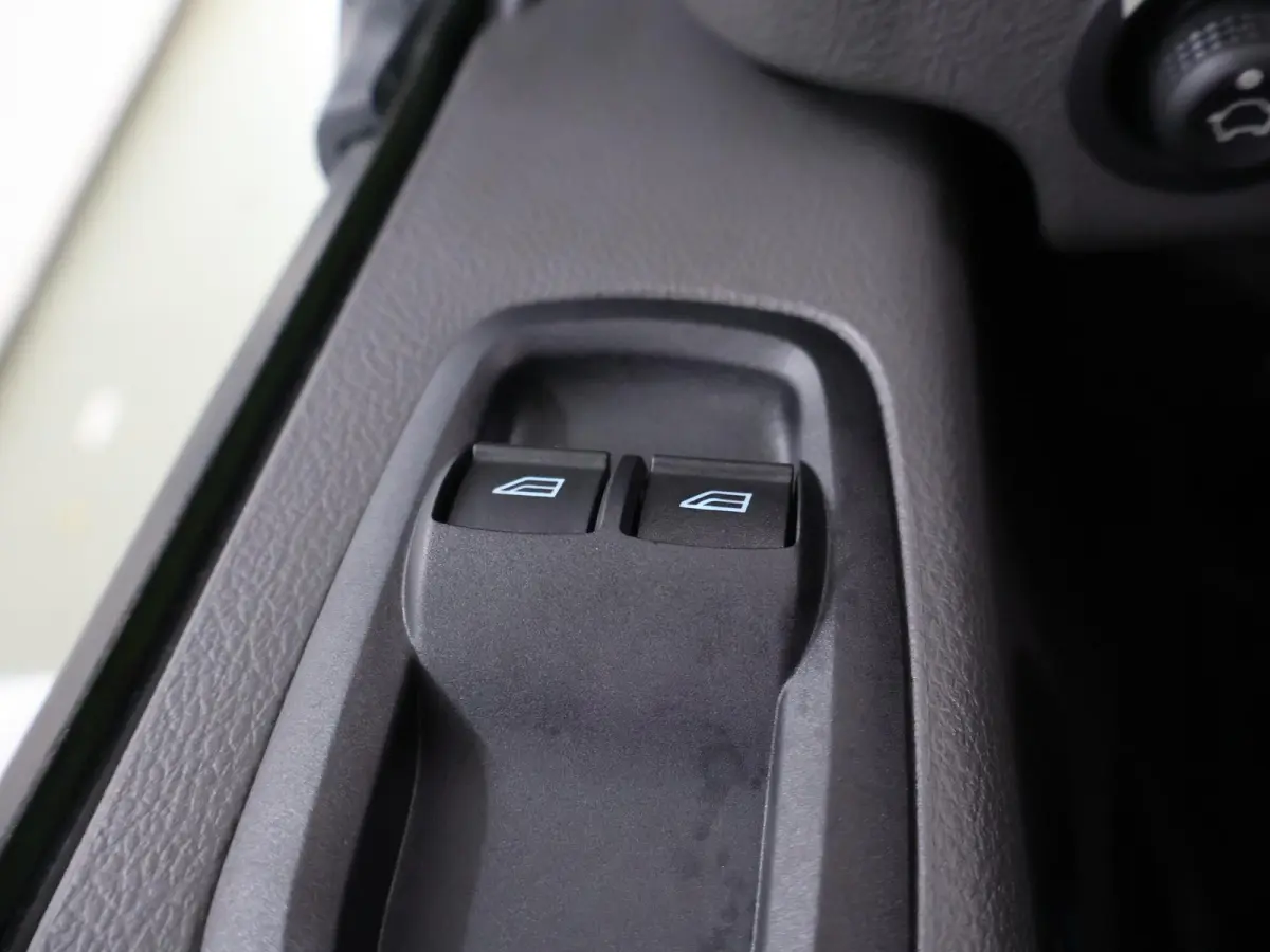 350 | L2 H2 | TREND | 68 kWh | NAVIGATIE | PARKEERCAMERA | 3-ZITS | ADAPTIVE CRUISE CONTROL | APPLE CARPLAY |
