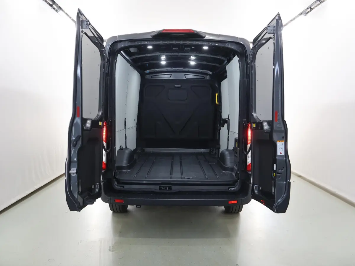 350 | L2 H2 | TREND | 68 kWh | NAVIGATIE | PARKEERCAMERA | 3-ZITS | ADAPTIVE CRUISE CONTROL | APPLE CARPLAY |
