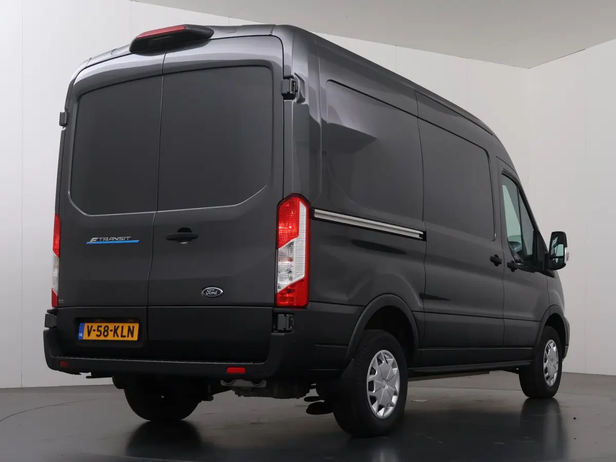 350 | L2 H2 | TREND | 68 kWh | NAVIGATIE | PARKEERCAMERA | 3-ZITS | ADAPTIVE CRUISE CONTROL | APPLE CARPLAY |