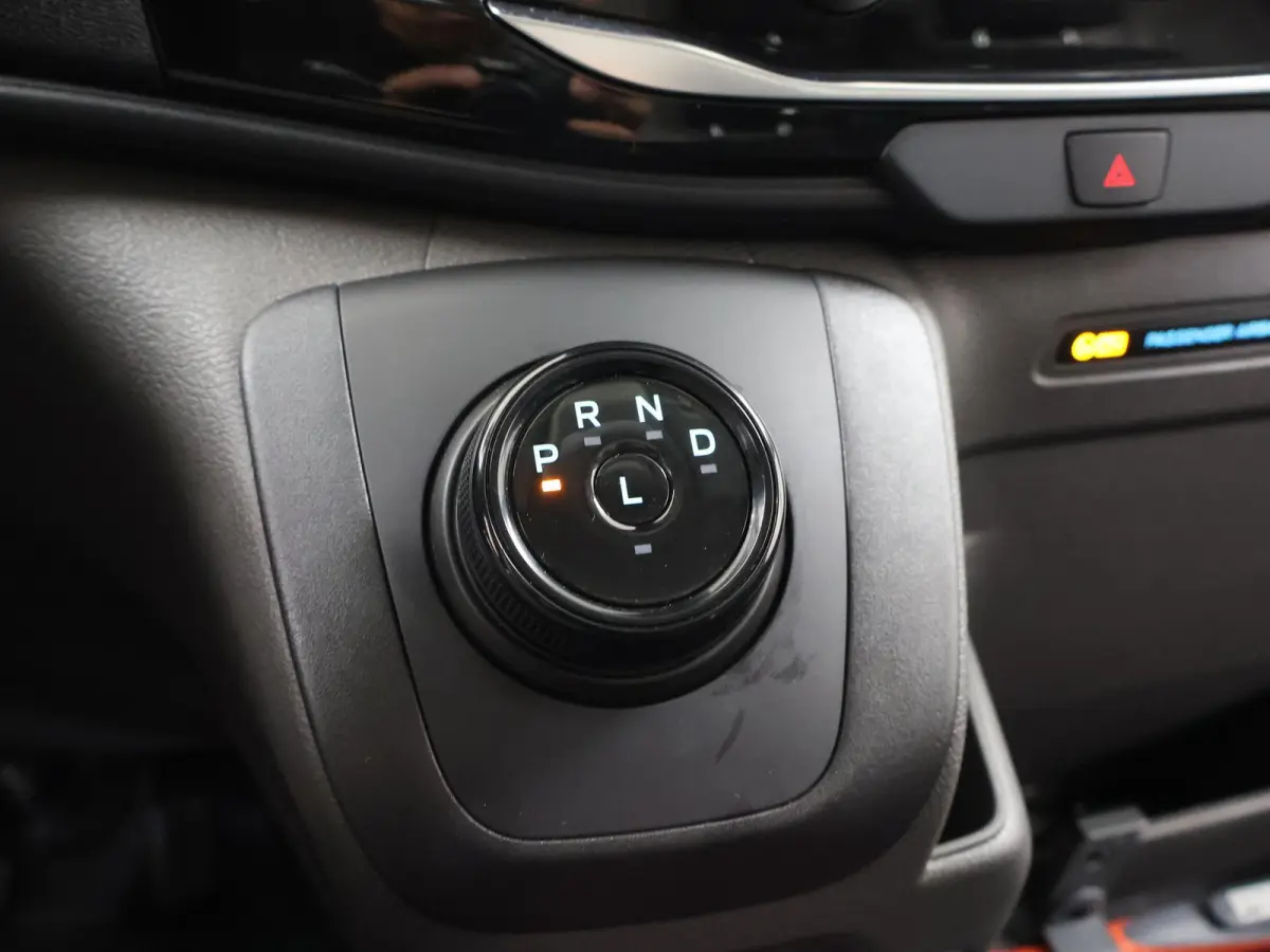 350 | L2 H2 | TREND | 68 kWh | NAVIGATIE | PARKEERCAMERA | 3-ZITS | ADAPTIVE CRUISE CONTROL | APPLE CARPLAY |