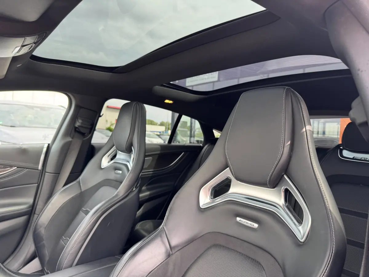 4MATIC+ Magno Bucket Seats