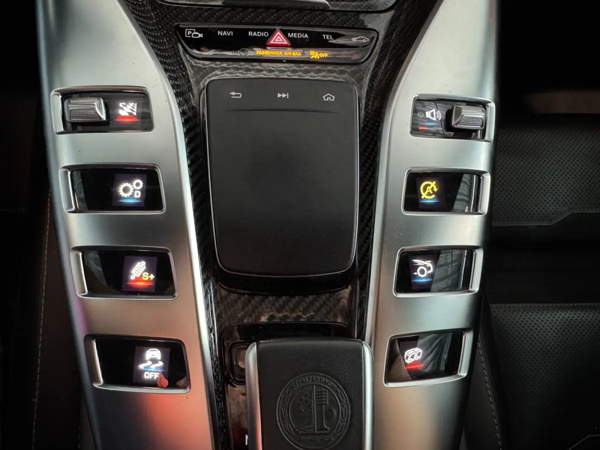 4MATIC+ Magno Bucket Seats