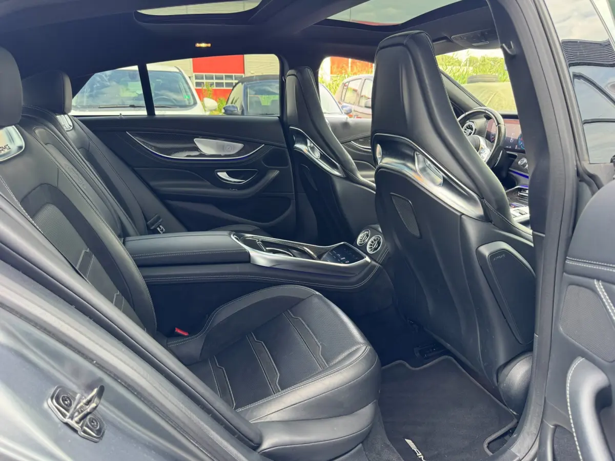 4MATIC+ Magno Bucket Seats