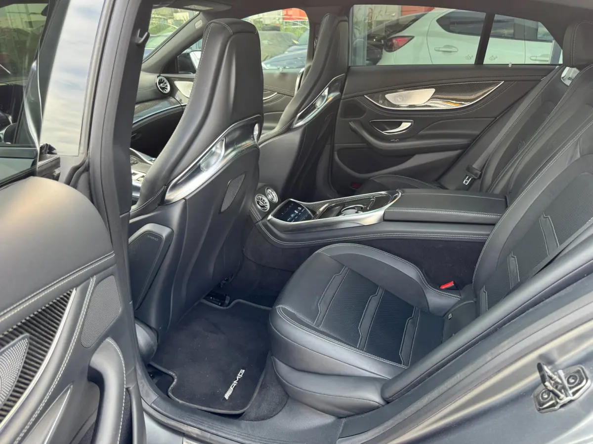 4MATIC+ Magno Bucket Seats