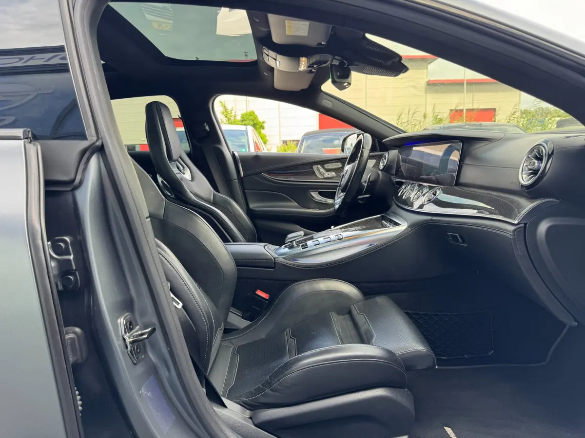 4MATIC+ Magno Bucket Seats