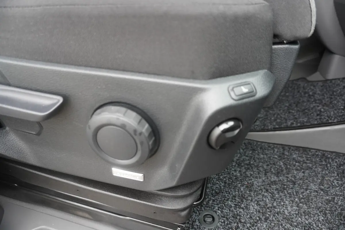 35 2.0 TDI 177PK L3H2 Automaat nr.V060 | Airco | Cruise| Camera | Apple CP-Android auto