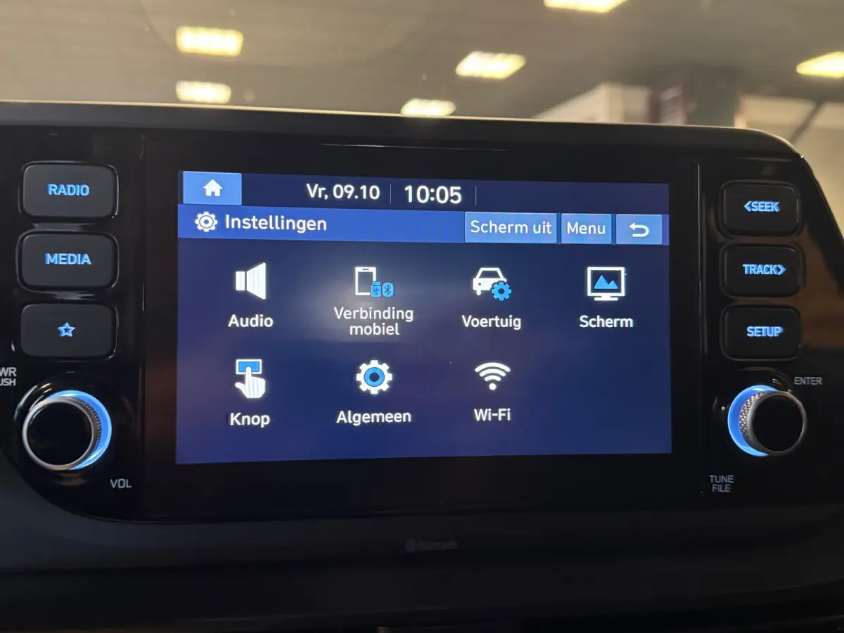 1.0 T-GDI Comfort / Apple CarPlay / Android Auto / Cruise control / Achteruitrijcamera / Parkeersensoren achter / Airconditioning / Bluetooth / Multifunctioneel stuurwiel / Rijstrookassisten
