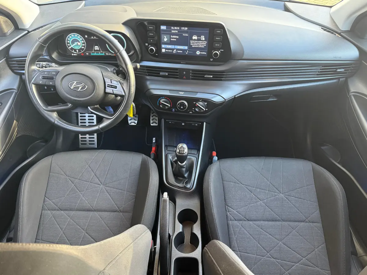 1.0 T-GDI Comfort / Apple CarPlay / Android Auto / Cruise control / Achteruitrijcamera / Parkeersensoren achter / Airconditioning / Bluetooth / Multifunctioneel stuurwiel / Rijstrookassisten