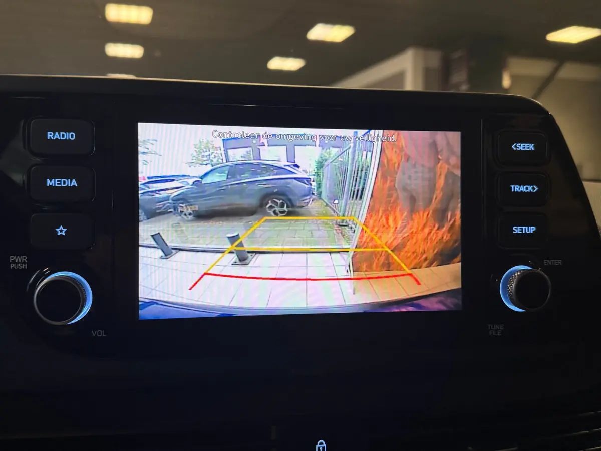1.0 T-GDI Comfort / Apple CarPlay / Android Auto / Cruise control / Achteruitrijcamera / Parkeersensoren achter / Airconditioning / Bluetooth / Multifunctioneel stuurwiel / Rijstrookassisten