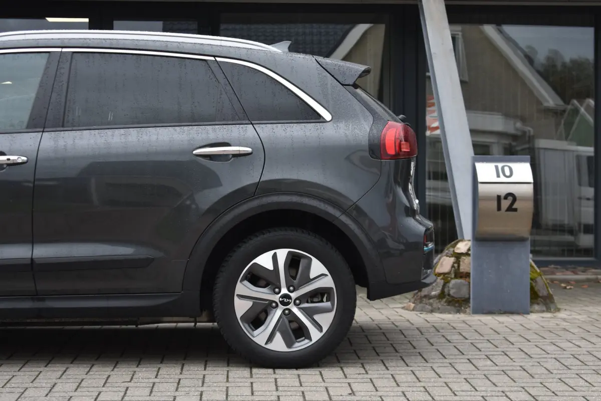 Edition 64 kWh SOH 97,8% | STOELVERWARMING | NAP | CAMERA | STUURVERWARMING | APPLE CARPLAY | ANDROID AUTO