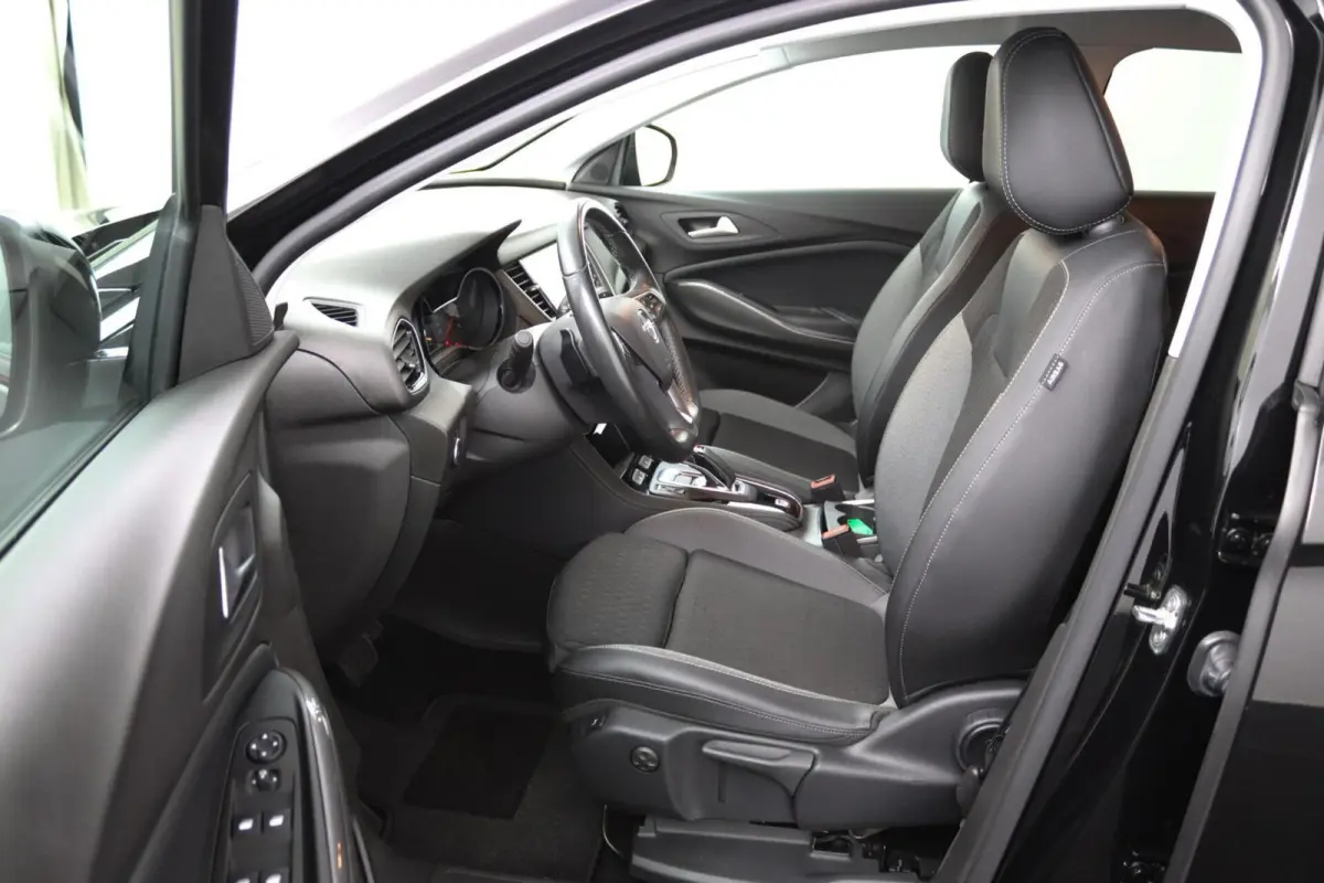 1.6 Turbo Hybrid Business Elegance